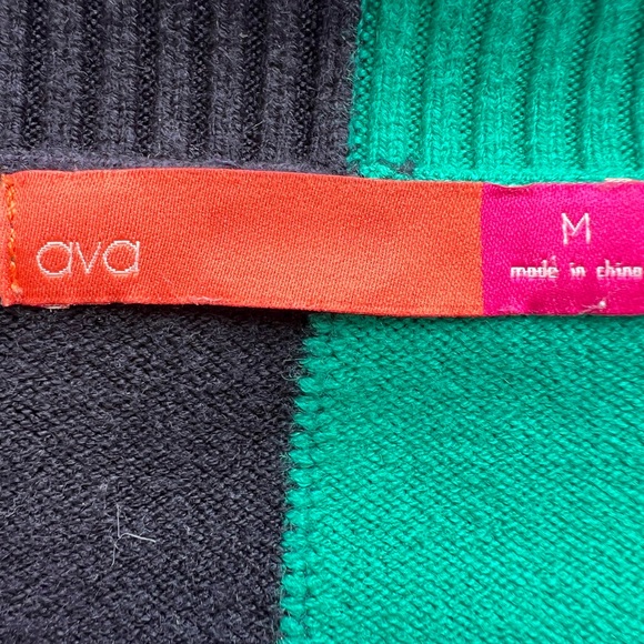 AVA Black Green Crewneck Heart Sweater Women’s Medium - Picture 7 of 11